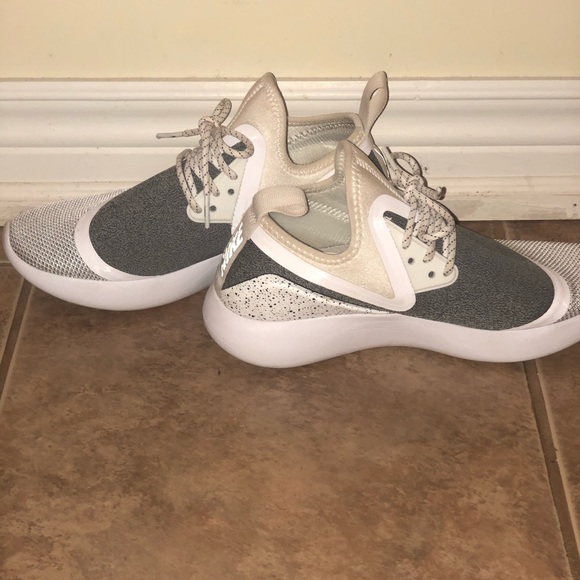 Nike LunarCharge Essential - Spackle - Picture 5 of 6